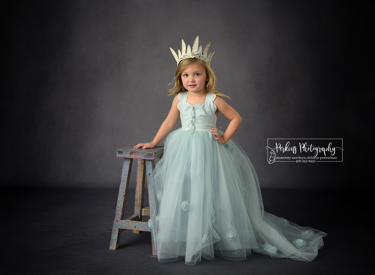 toddler-girl-princess-portrait